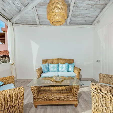 Villa Carmen Golfo Aranci Exterior photo